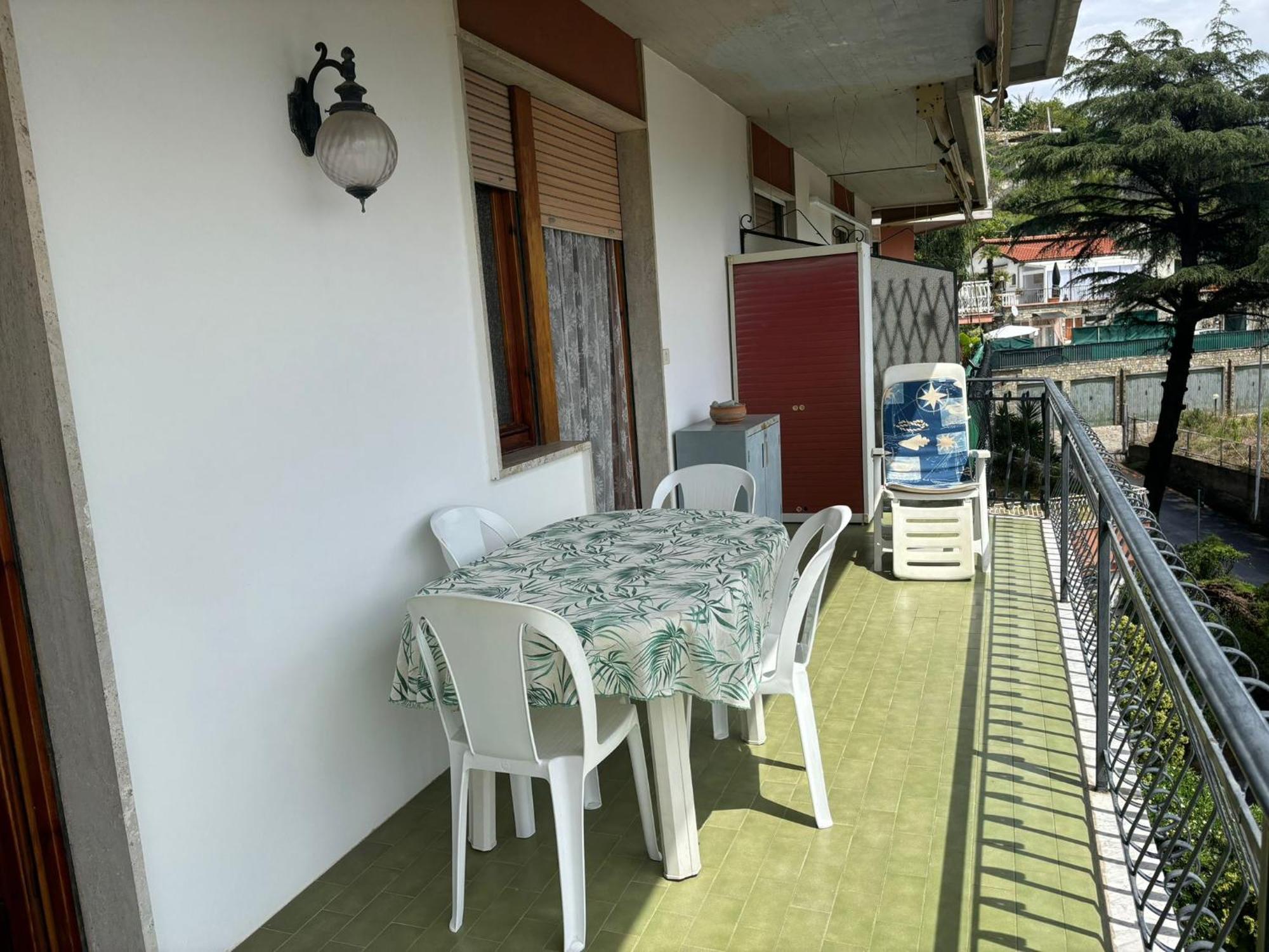 Appartamento Angela Riva Ligure Ngoại thất bức ảnh